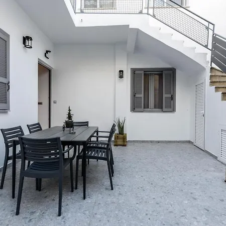 Апартаменты Rhodes Hospitality Project Apt Andromachi- Rhodes Town Center